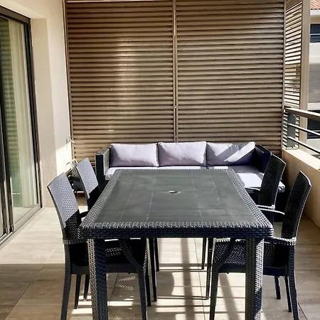 Exclusive * Saint-Tropez