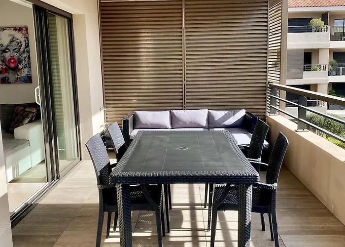 Exclusive * Saint-Tropez